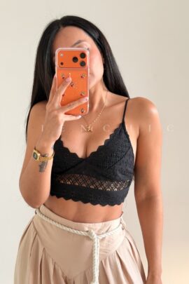 Top Bordado Laila Negro