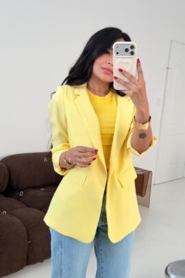 Blazer Amarillo Yolanda